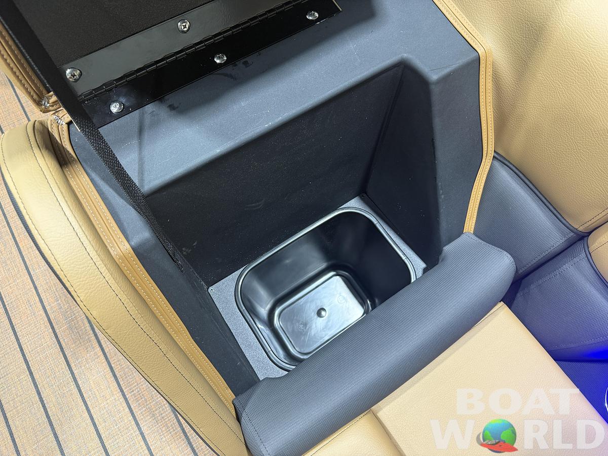 2026 Bentley Pontoons Elite 223 Admiral Quad Lounge Tritoon