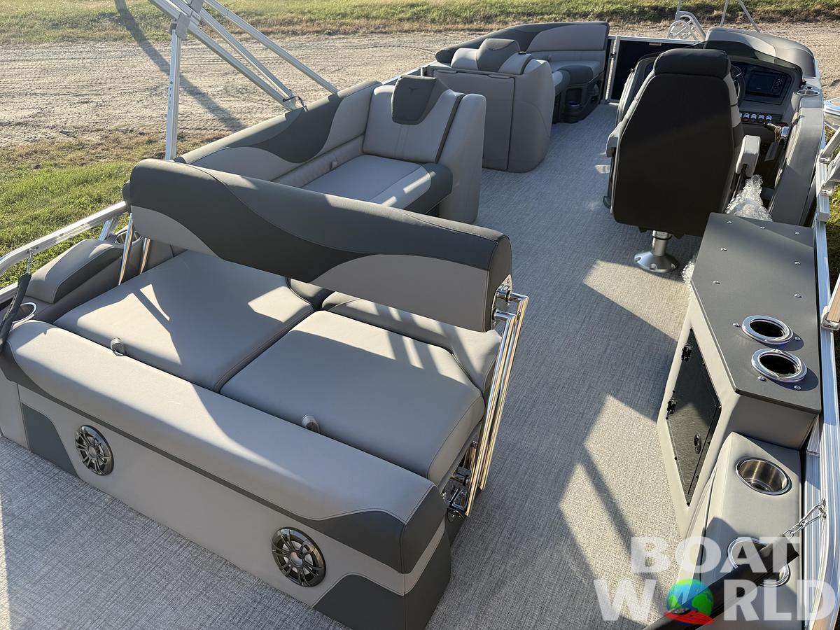 2026 Tahoe Pontoons LTZ 2385 (CRB) Cruise Rear Bench Tritoon 