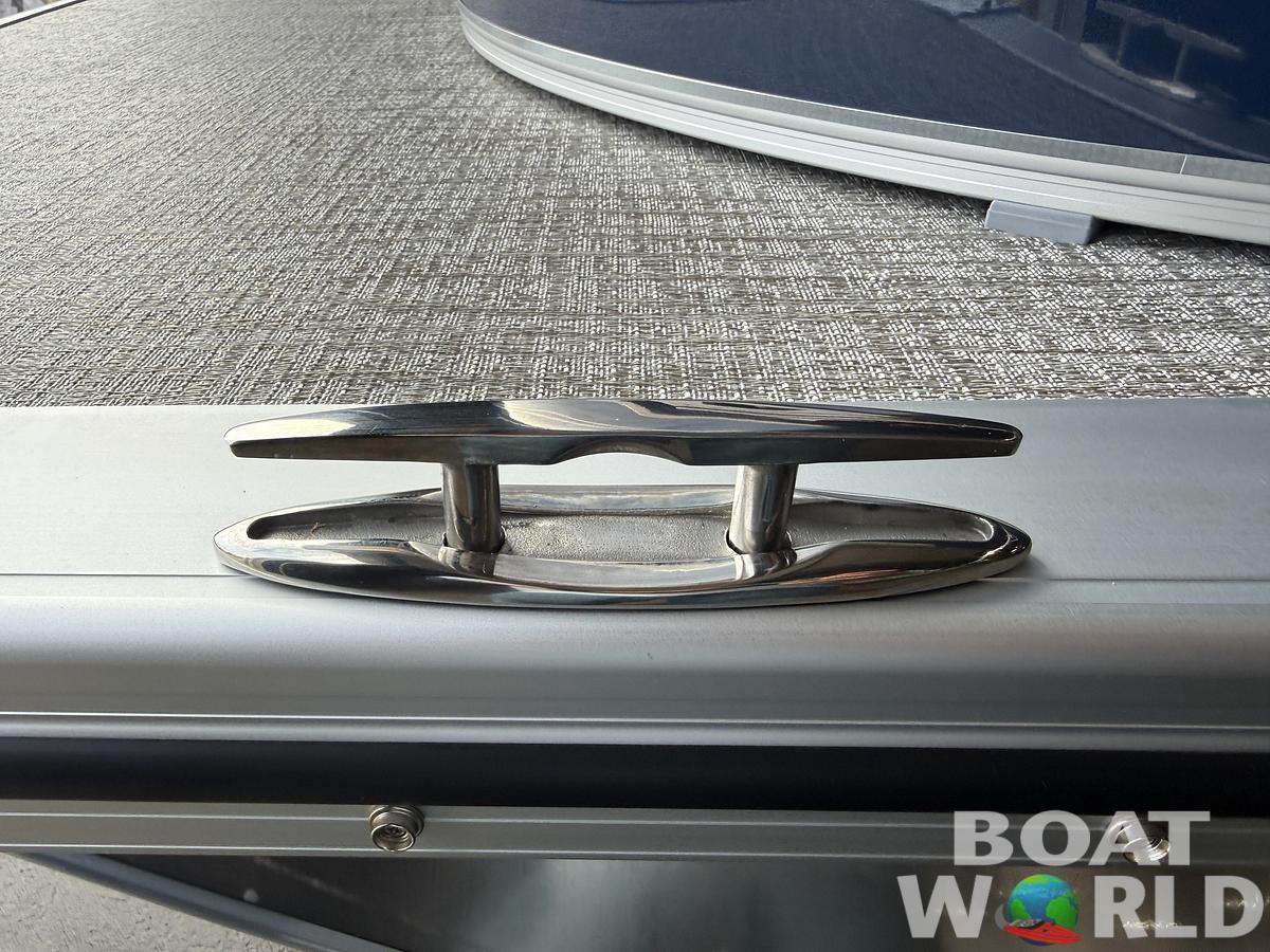 2026 Tahoe LTZ 2385 Swingback (VRB) Pontoon $38995