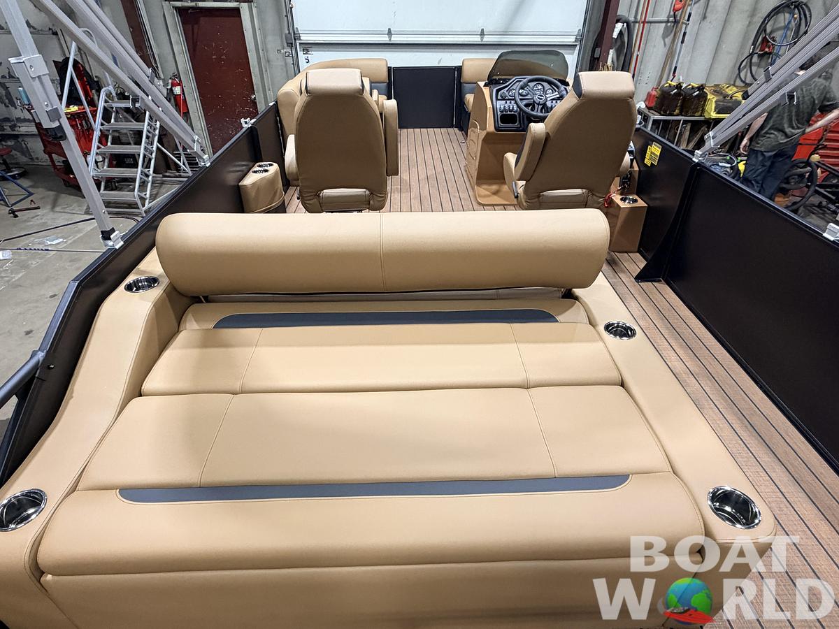 2026 Bentley Legacy 220 Swingback Pontoon $38995