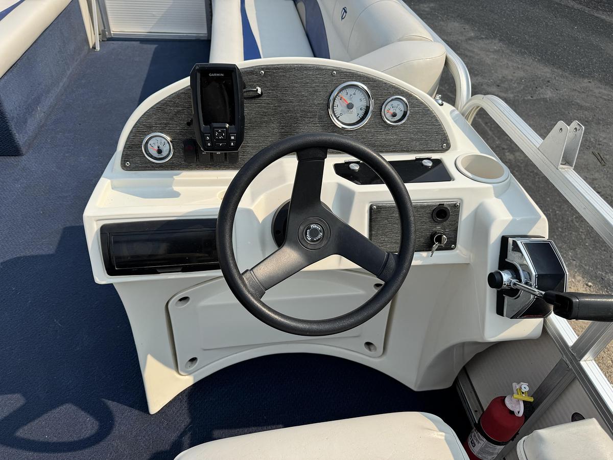 Used 2008 Tahoe Pontoons 24 Bow Fish Pontoon