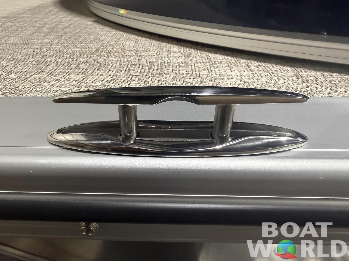 2026 Tahoe Pontoons LTZ 1985 Cruise Pontoon