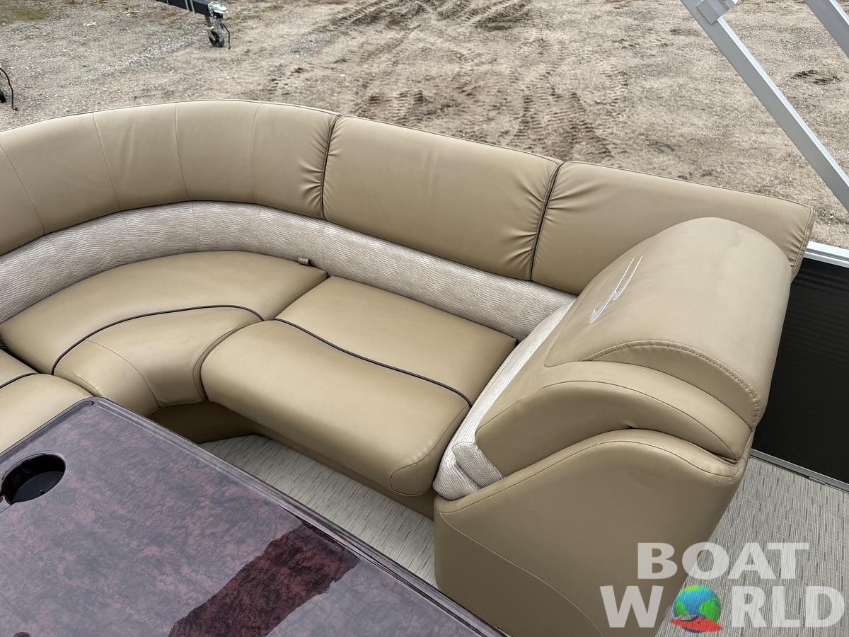 Used 2016 Bennington 2250 GSR Pontoon