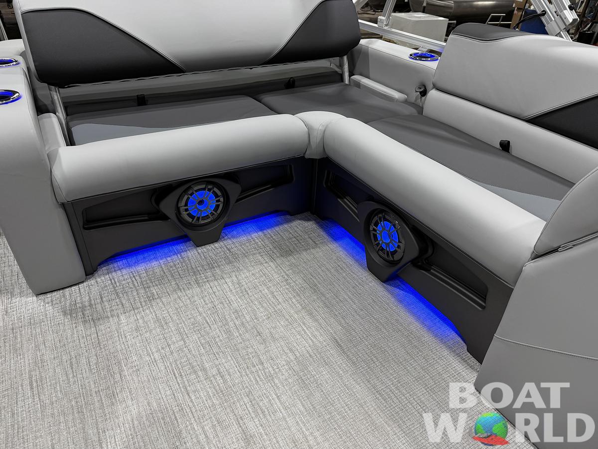 2026 Tahoe Pontoons Sport 2385 Swingback (VRB) Tritoon 