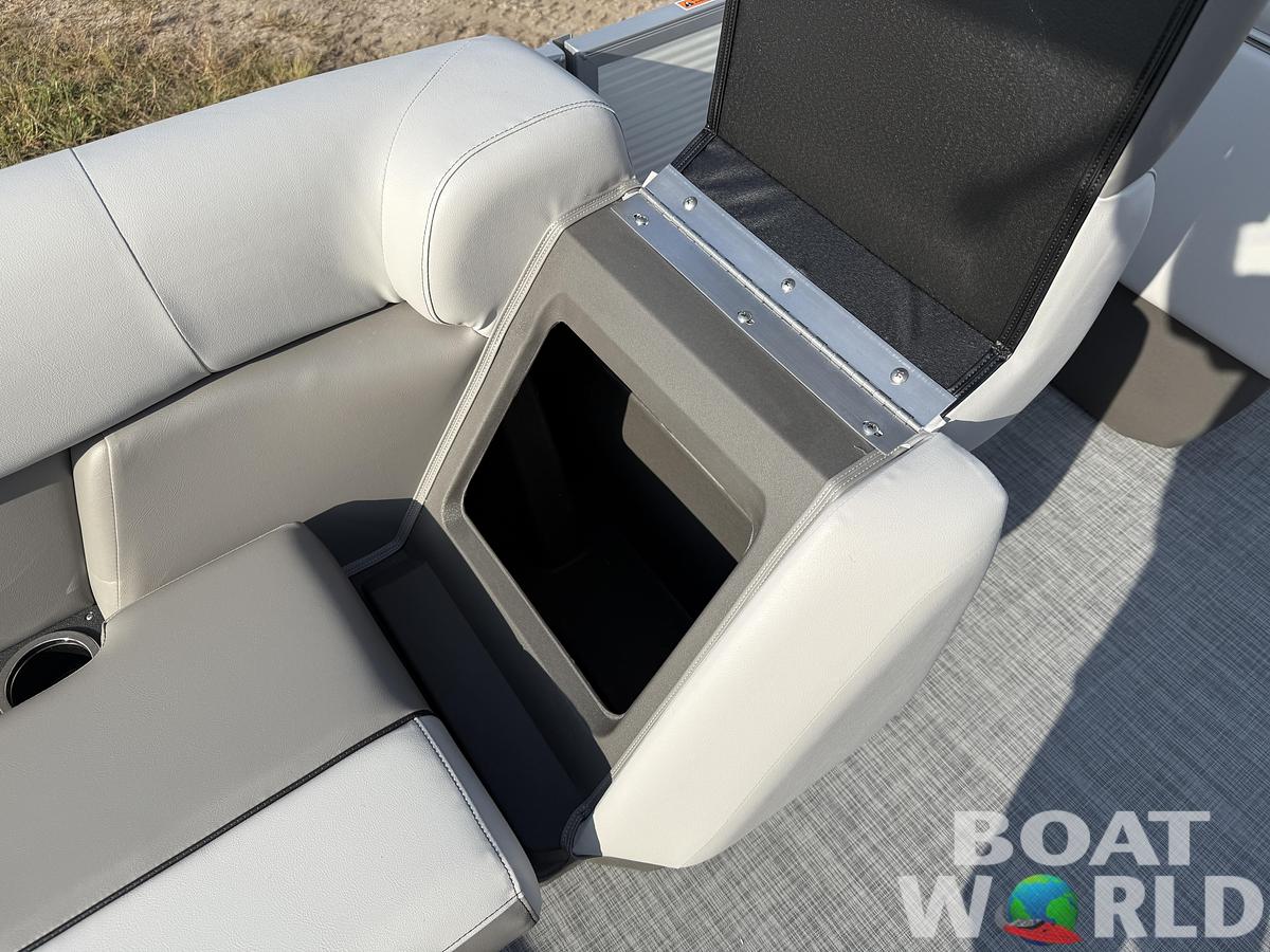 2026 Princecraft Vectra 21 Cruise Lounge Pontoon & Mercury 4-Stroke EFI