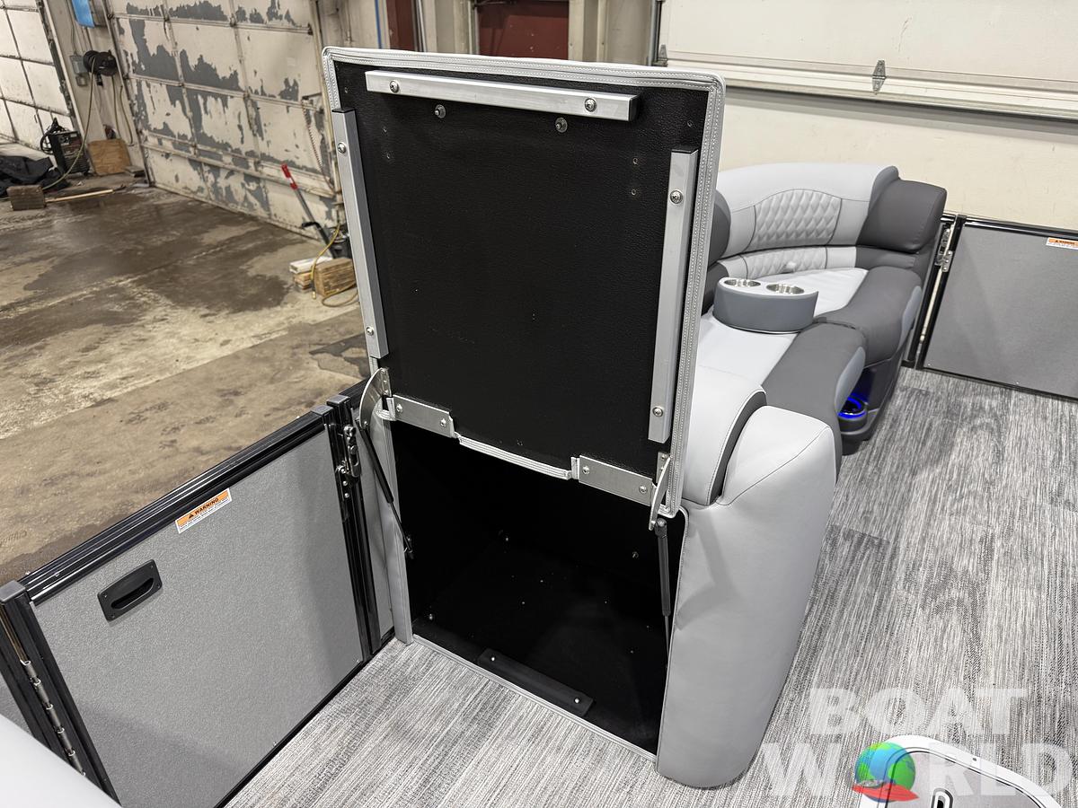 2026 Tahoe Pontoons Cascade 2385 Swingback (VRB) Tritoon