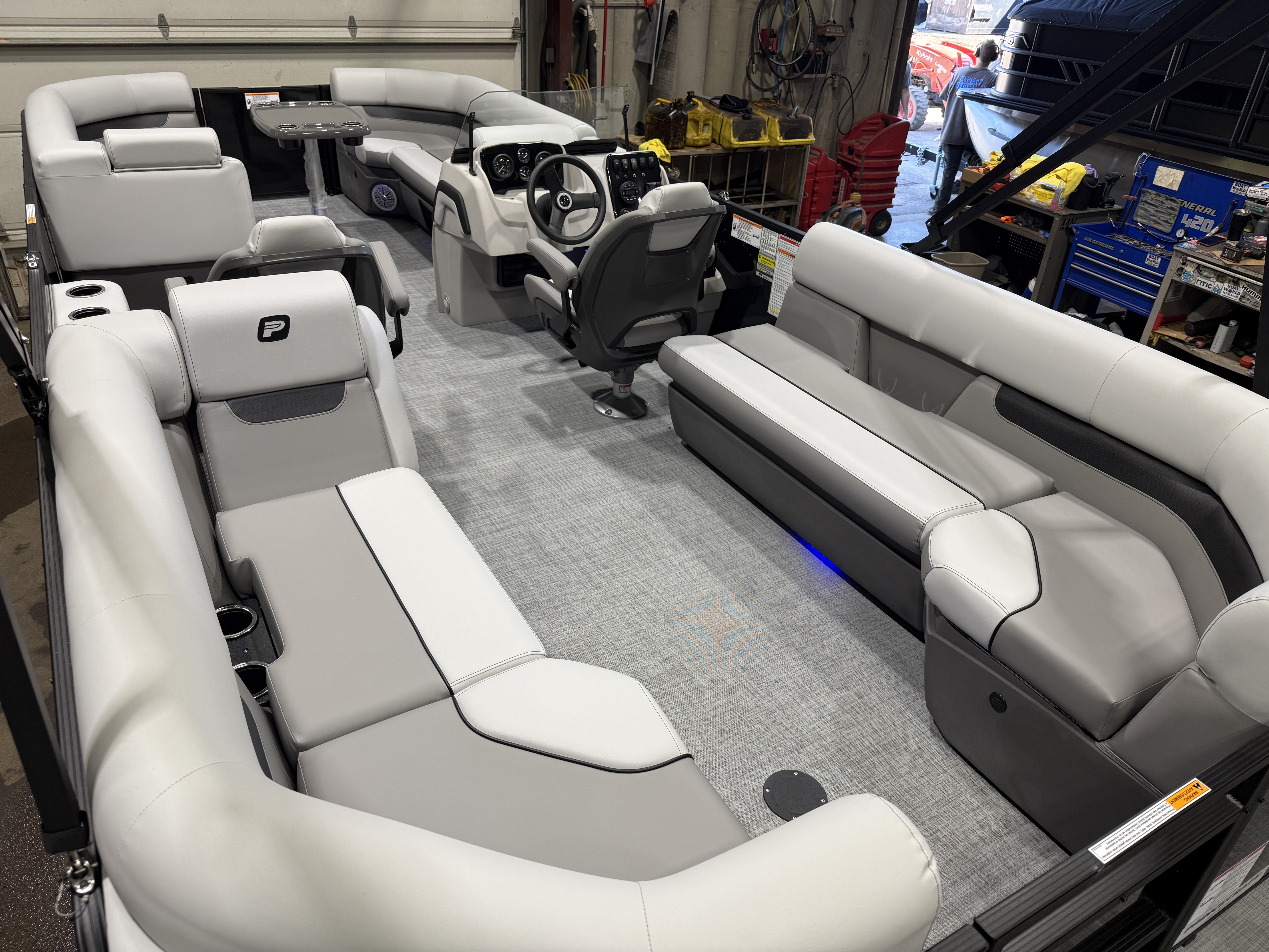 2027 Princecraft Vectra 21 Quad Lounge Pontoon $36995