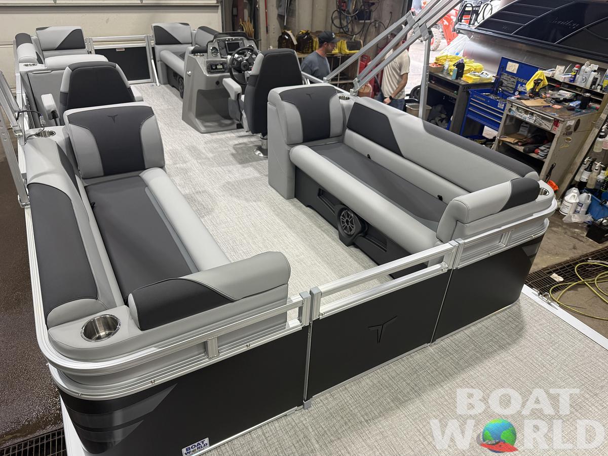 2027 Tahoe Sport 2380 Quad Lounge & 4-Stroke $32995