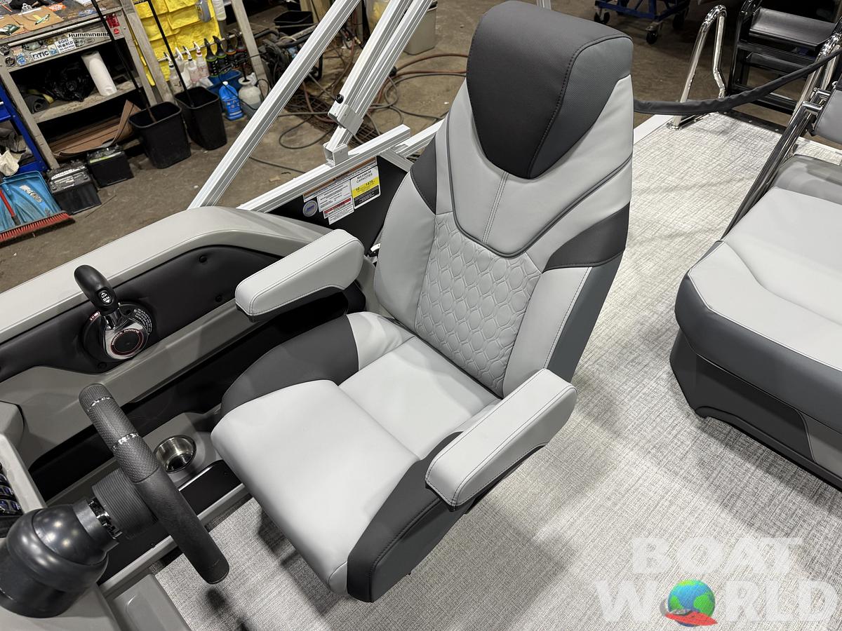 2026 Tahoe Pontoons LTZ 1985 Cruise Rear Bench (CRB) 