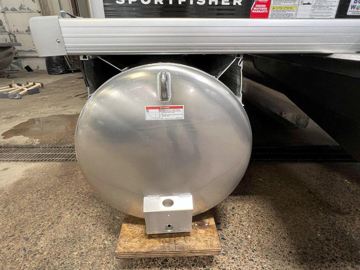 2025 Princecraft 21 Sportfisher 2-S Pontoon & Mercury 4-Stroke EFI