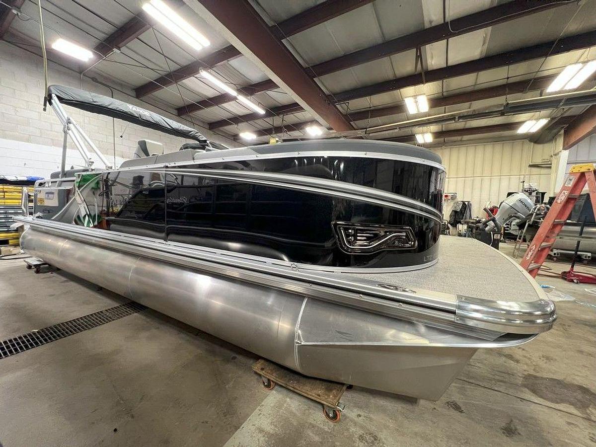 2025 Tahoe Pontoons LTZ 2385 Quad Lounge Shift SS & Honda 4-Stroke EFI