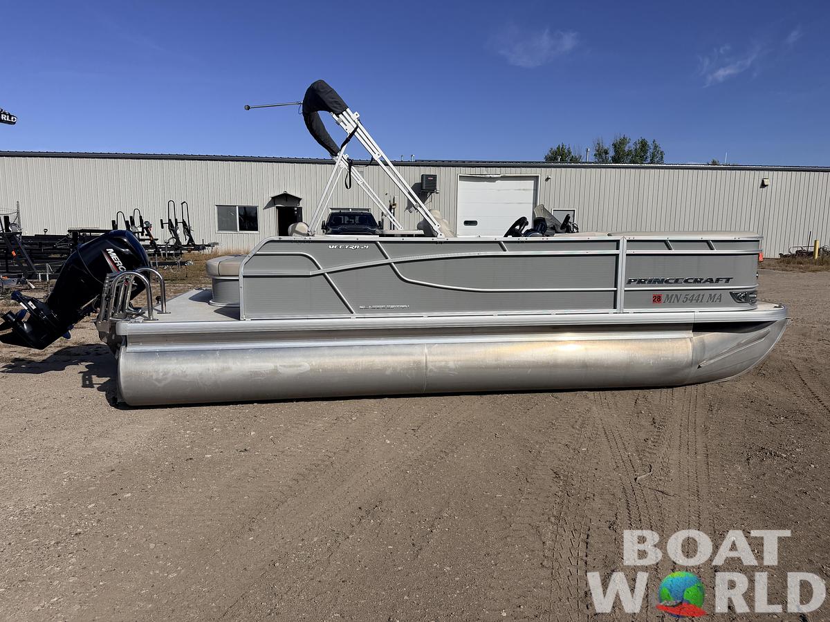 Used 2020 Princecraft Vectra 21 Rear Lounge Dinette Pontoon & 60HP Mercury 4Stroke -$24,995