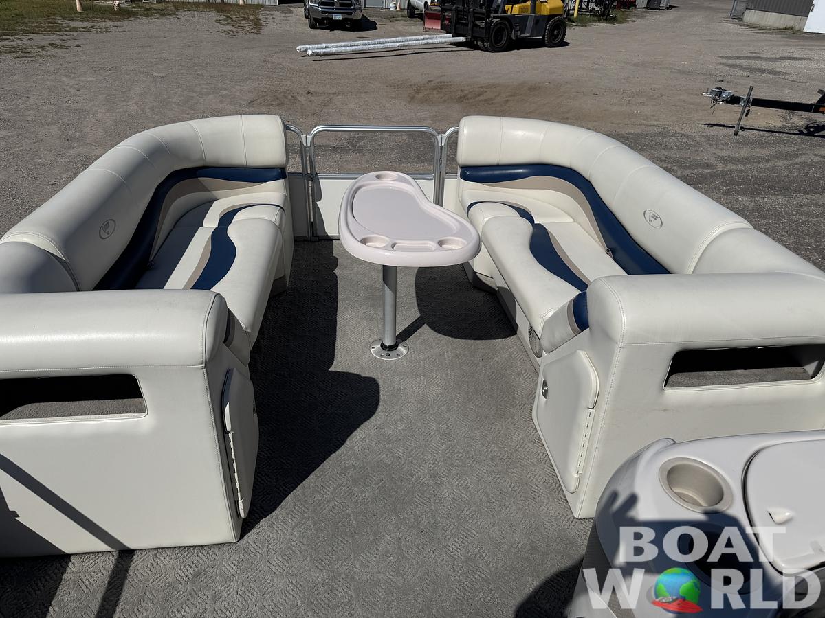 Used 2004 Fisher 220 Freedom Pontoon
