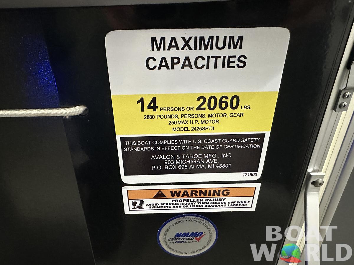 2025 Tahoe Pontoons GEOfish CRF 2585 Tritoon & Honda 4-Stroke EFI