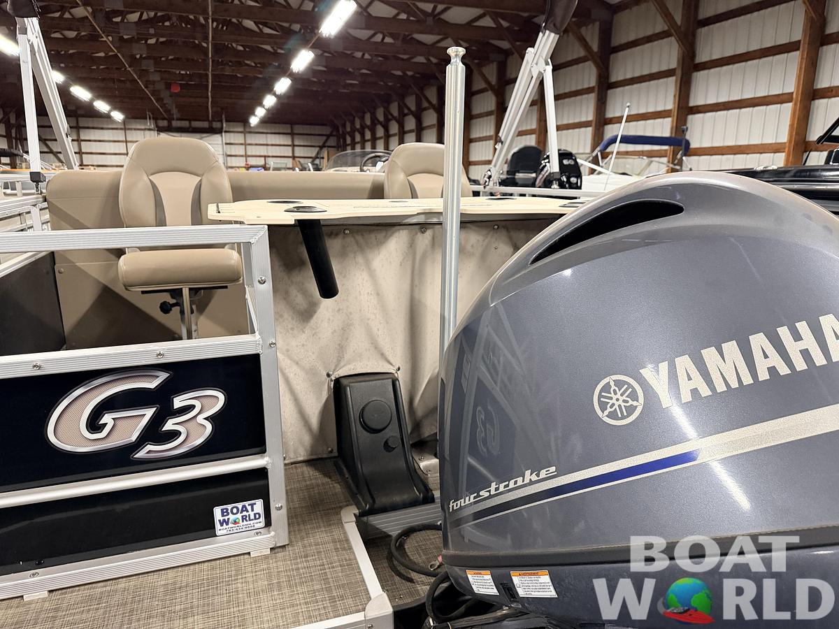 Used 2016 SunCatcher V322 RF Tritoon Pontoon