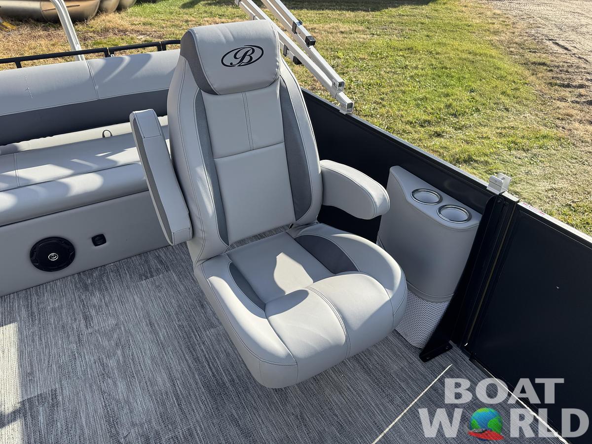 2026 Bentley Pontoons Forward Fish 220 Swingback