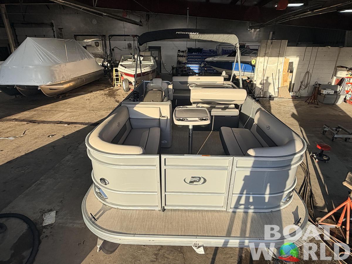 Used 2020 Princecraft Vectra 21 Rear Lounge Dinette Pontoon & 60HP Mercury 4Stroke -$24,995