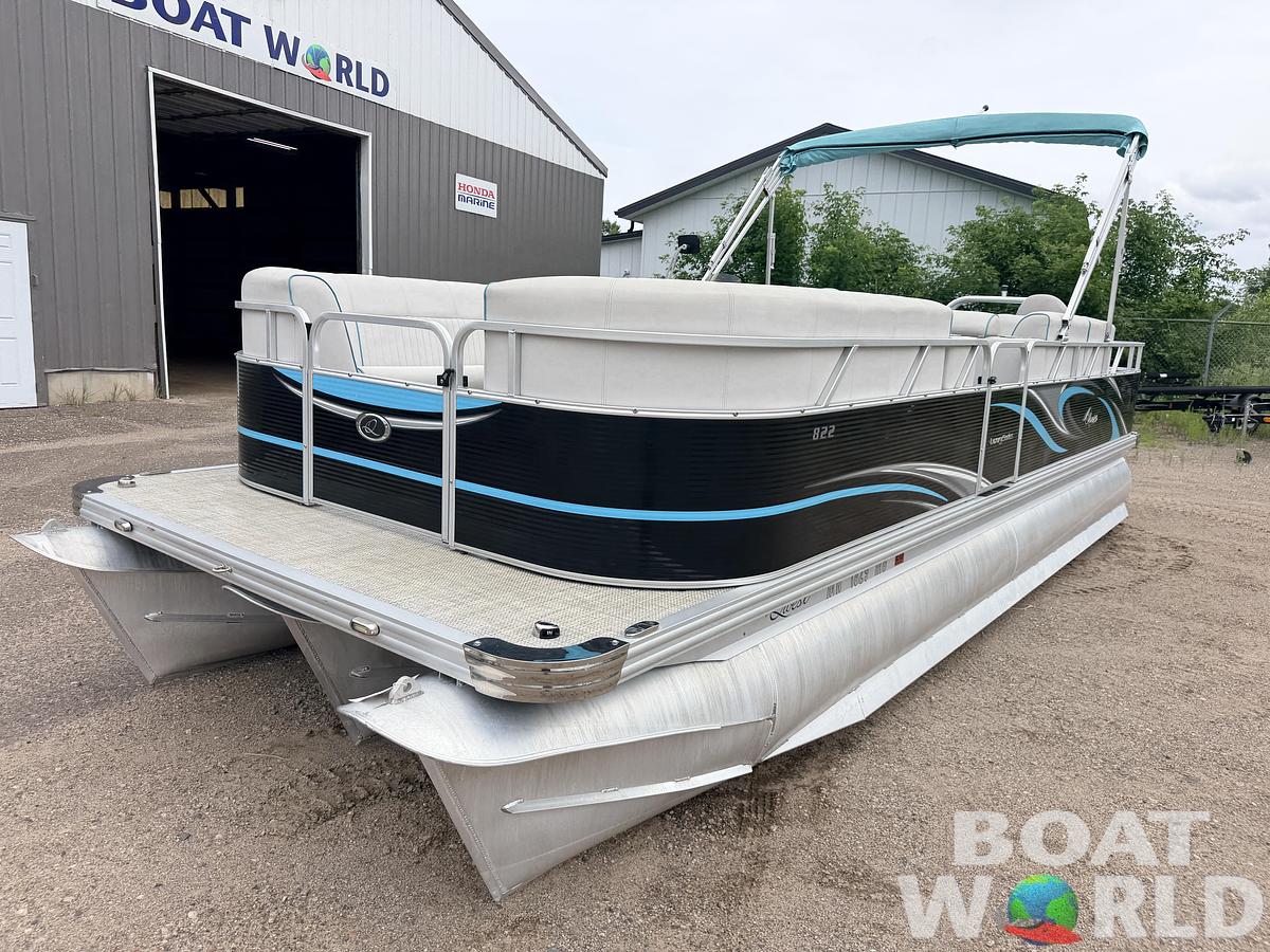 Used 2019 Qwest 822 LS Tritoon & 150HP Honda 4Stroke -$29,995