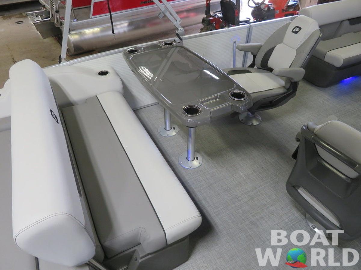 2025 Princecraft Vectra 21 RL Swingback SS Pontoon & Mercury 4-Stroke EFI