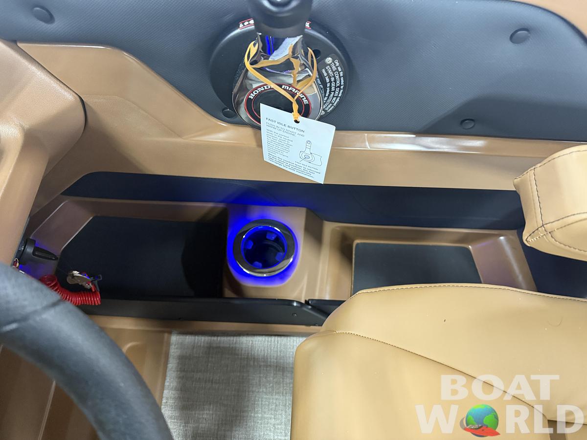 2026 Tahoe Pontoons LTZ 2385 Swingback (VRB) Tritoon 