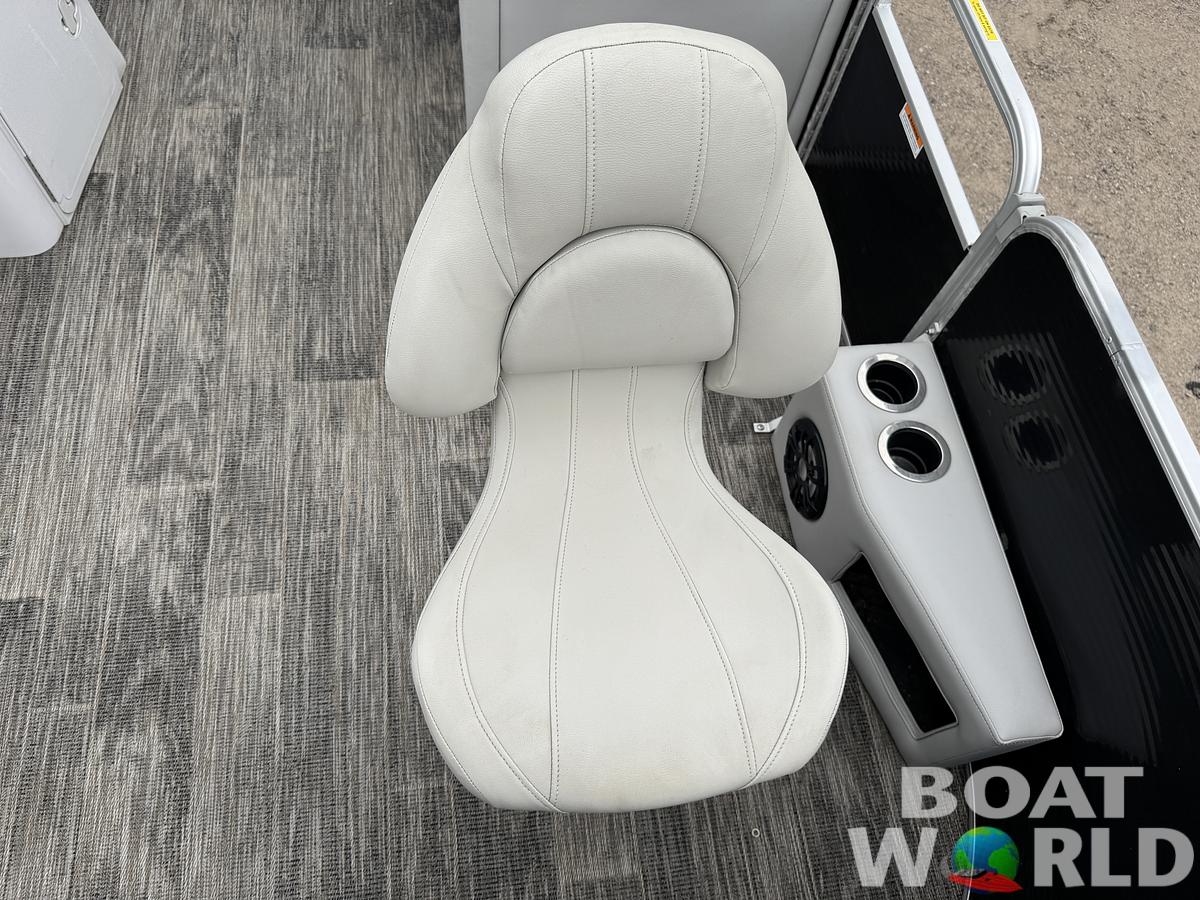 Used 2021 Sweetwater  2086 FX Pontoon