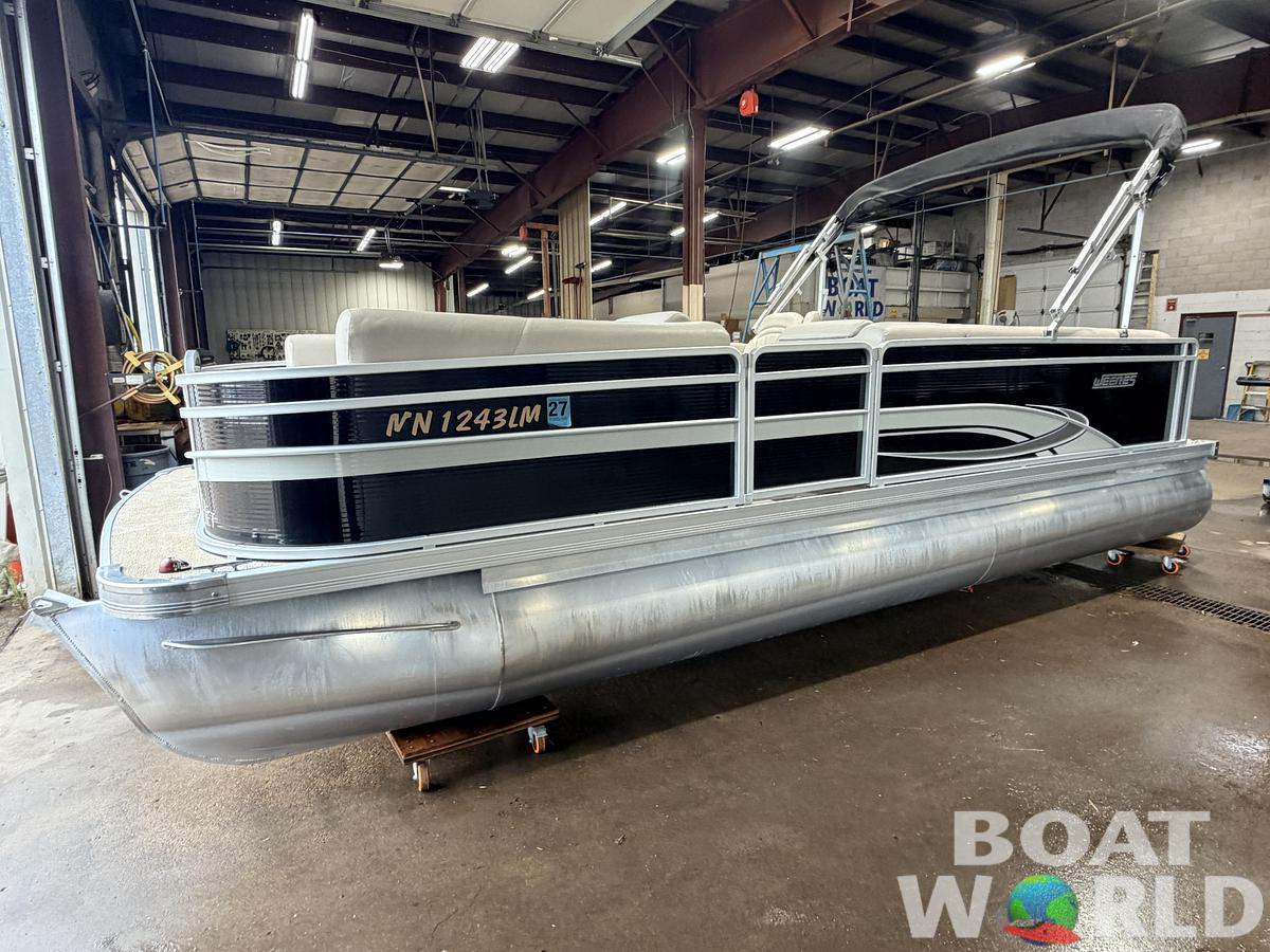 Used 2016 Weeres 220 Cadet Cruise & 90HP Evinrude ETec -17,995