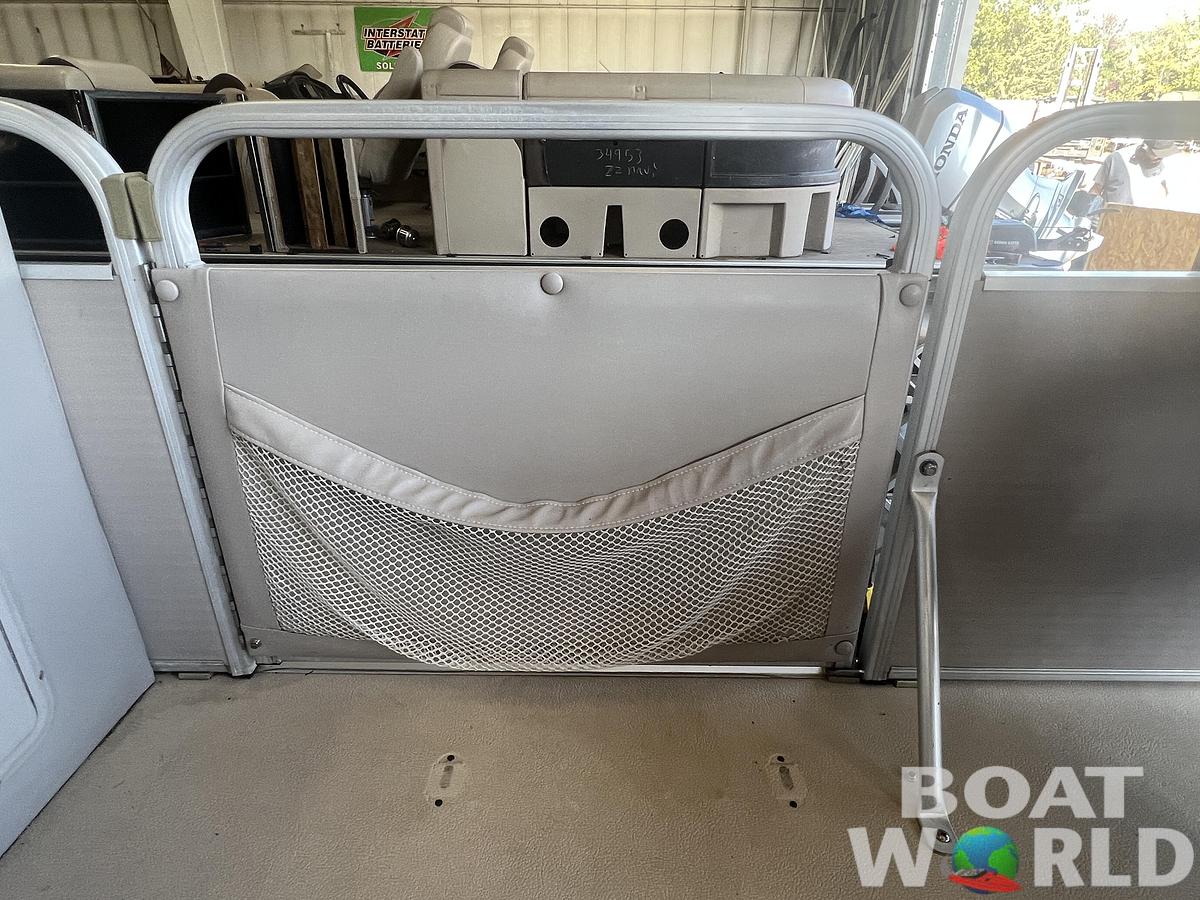 Used 2001 San Pan 2500 & 80HP Yamaha 4Stroke -$8,995