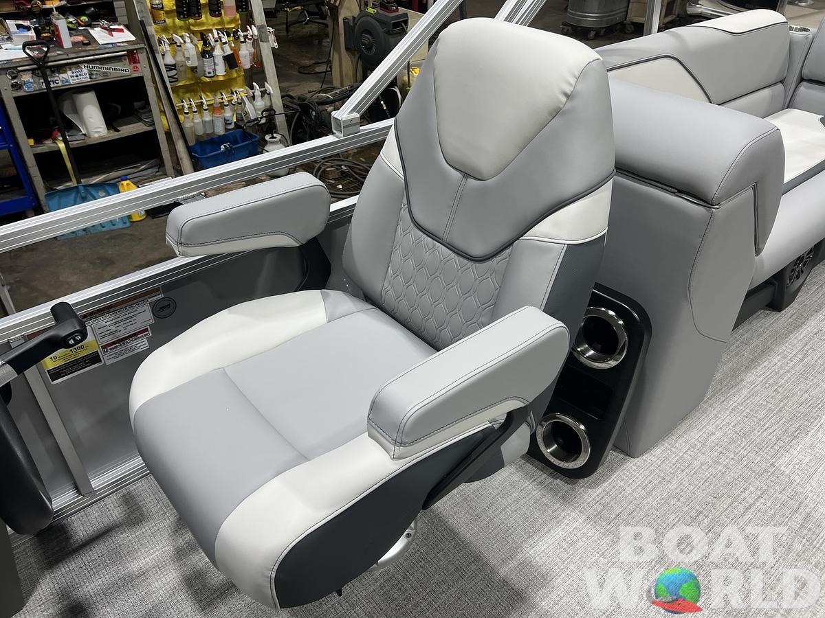 2026 Tahoe Pontoons Sport 2180 Quad Lounge