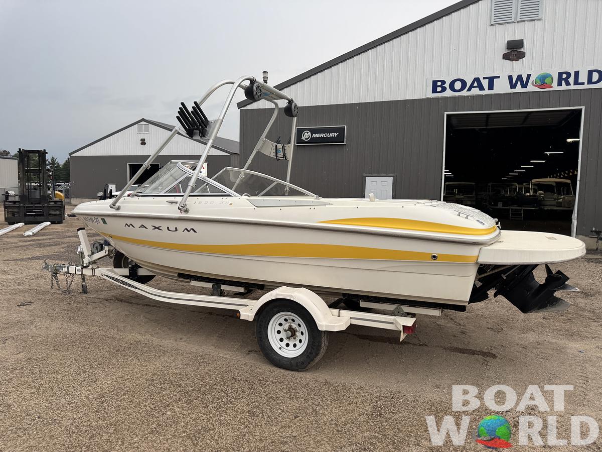 Used 2004 Maxum 1800 SR3 Runabout