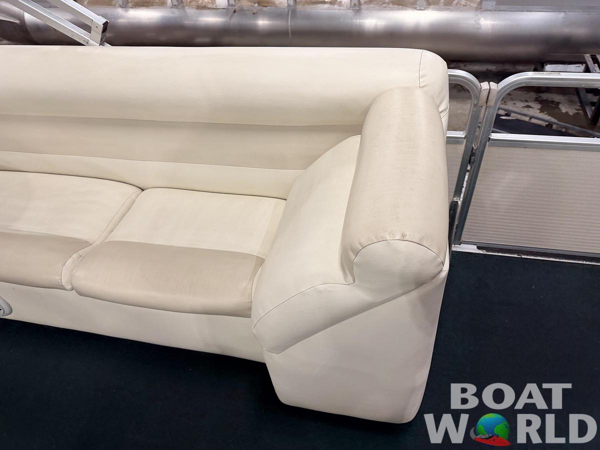 Used 2004 Premier 210 SunSation & 60HP Yamaha 4Stroke - $12,995