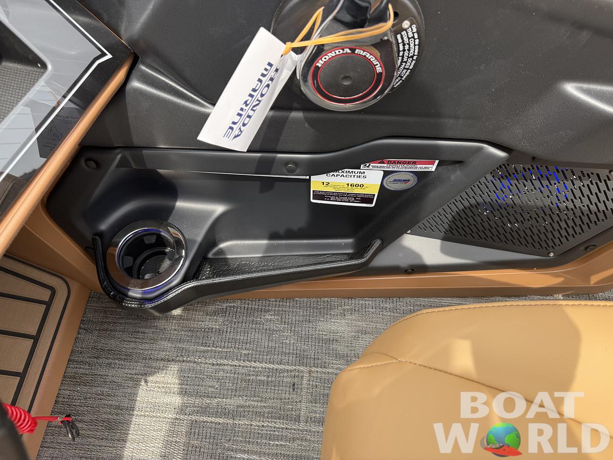 2025 Tahoe Pontoons Cascade 2385 Quad Lounge Shift Tritoon & Honda 4-Stroke EFI