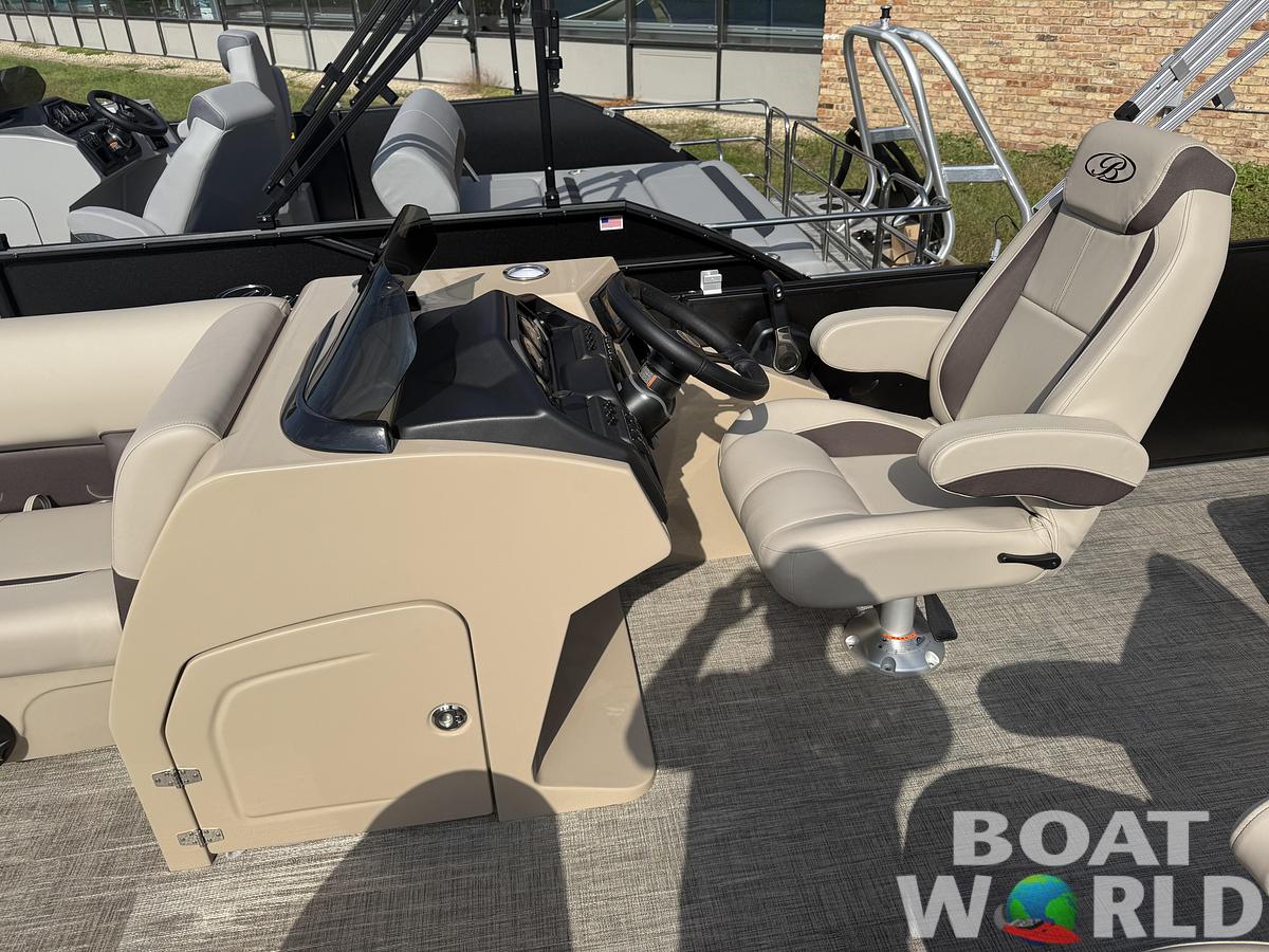 2026 Bentley Pontoons Legacy 220 Swingback & Honda 4-Stroke EFI