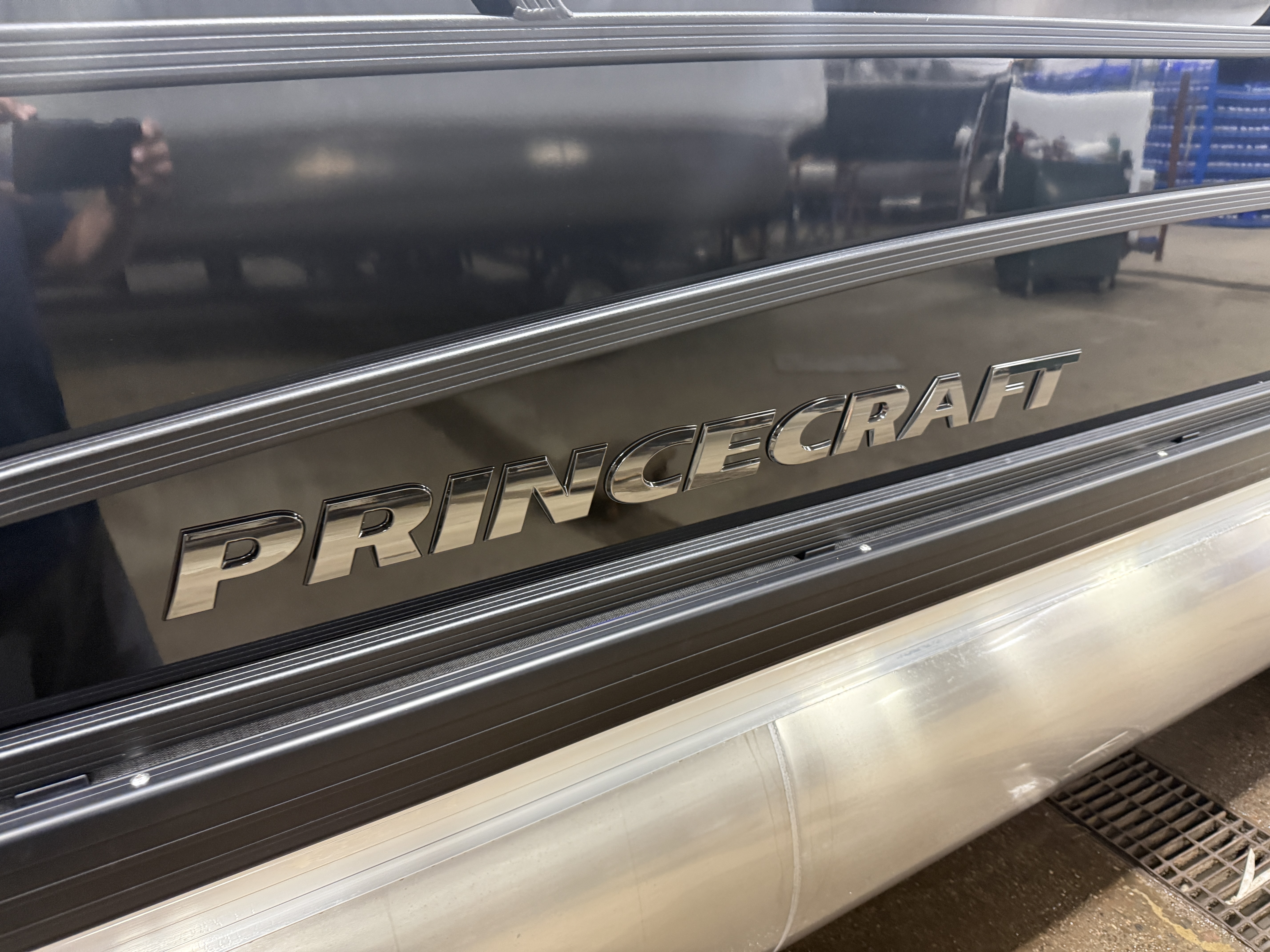 2027 Princecraft Vectra 21 Quad Lounge Pontoon $36995