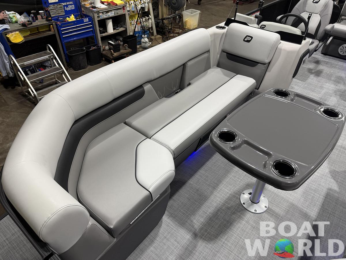 2026 Princecraft Vectra 23 RL SS Swingback Pontoon 