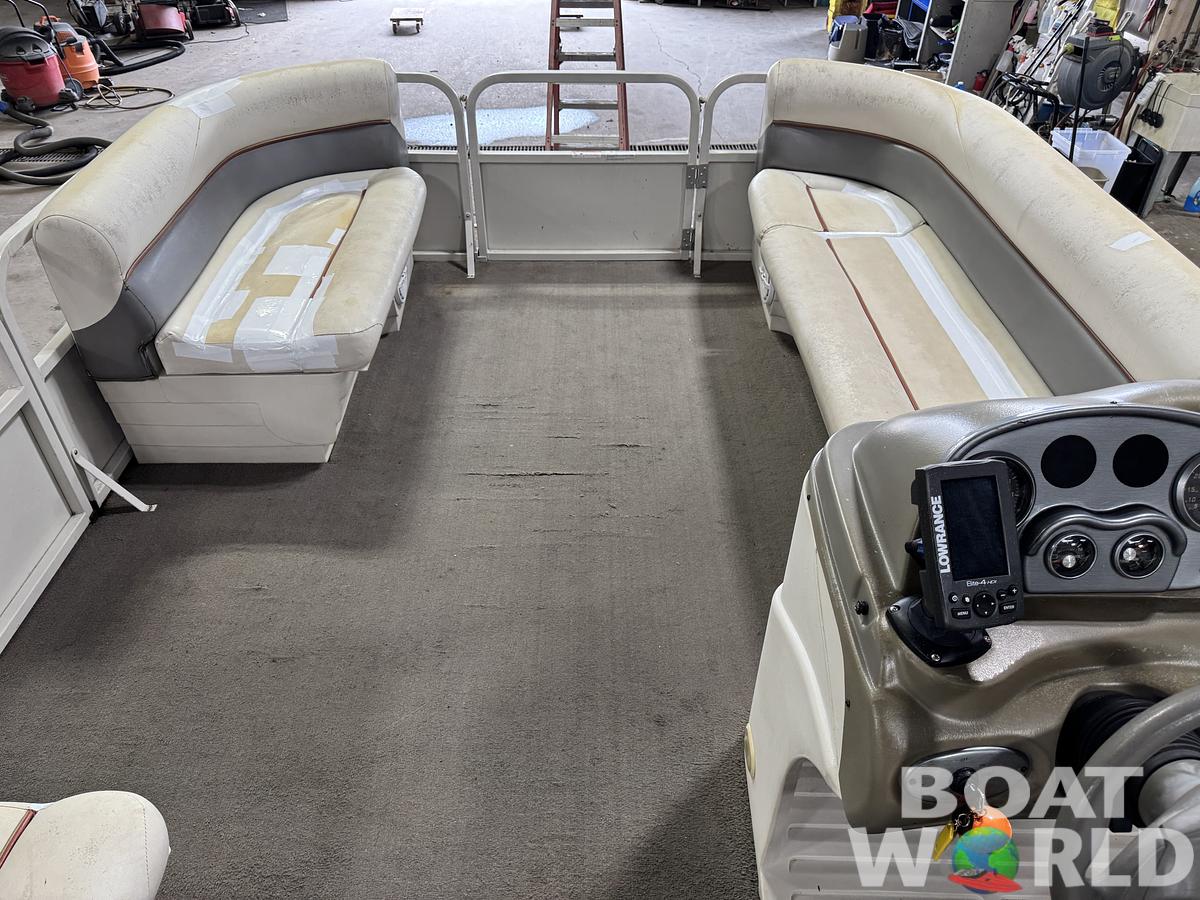 Used 2006 Crestliner  2085 Sport Classic Pontoon