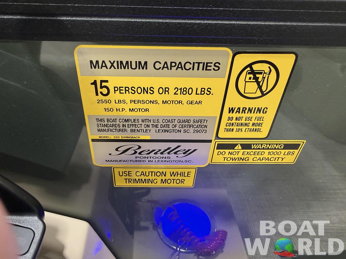 2026 Bentley Pontoons Legacy 220 Swingback