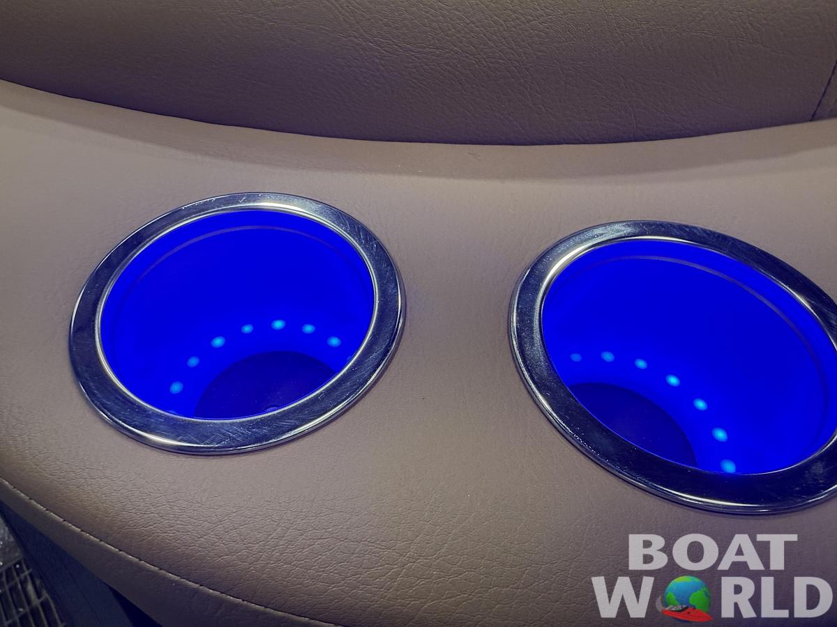 2026 Bentley Pontoons Elite 253 Admiral 350HP Quad Lounge Tritoon