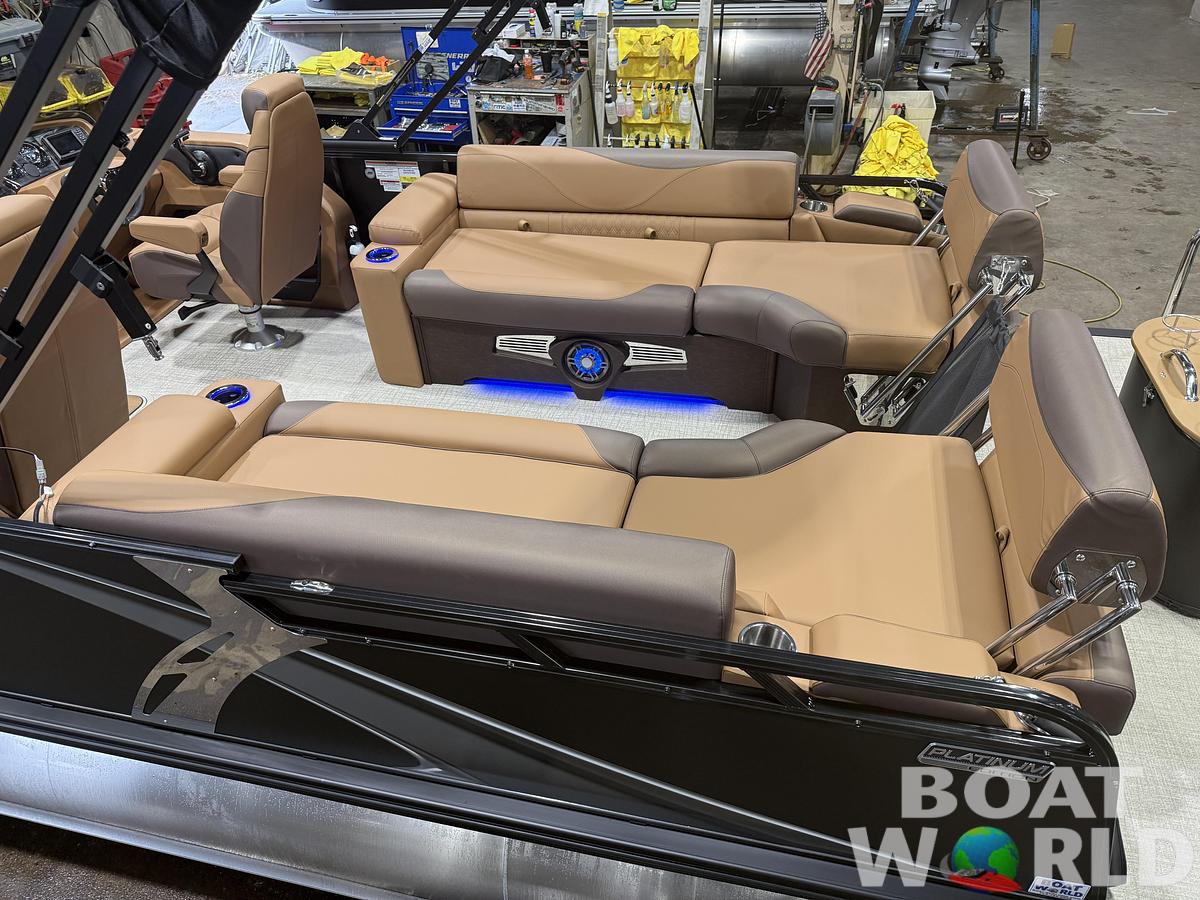 2027 Tahoe LTZ 300HP QLS 2585 Tritoon $71,995