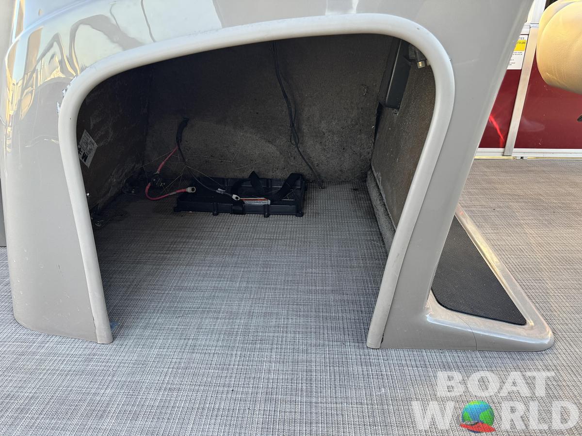 Used 2020 Sun Tracker Fishin Barge 20 DLX Pontoon