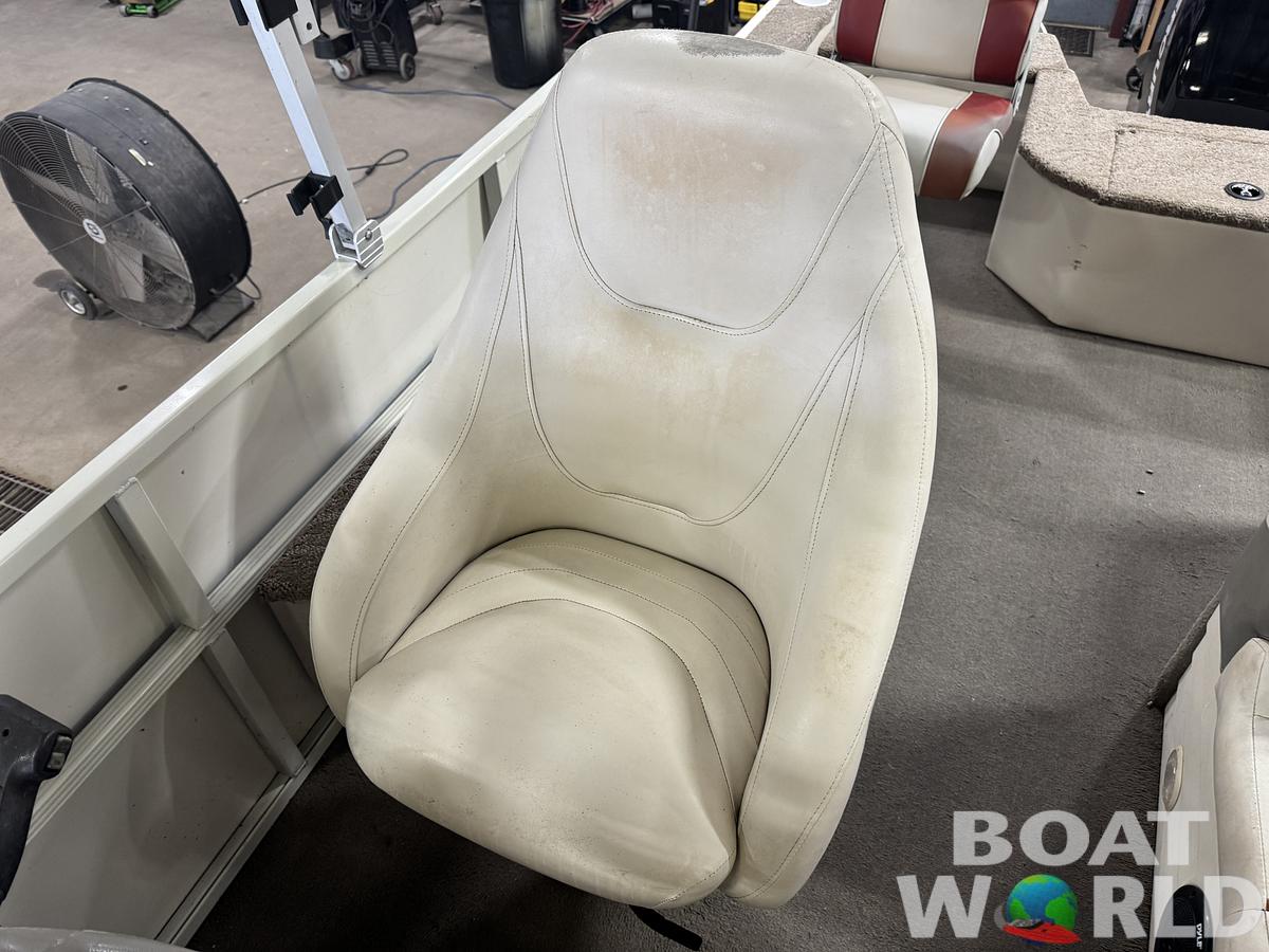 Used 2006 Crestliner 2285 CFI Pontoon