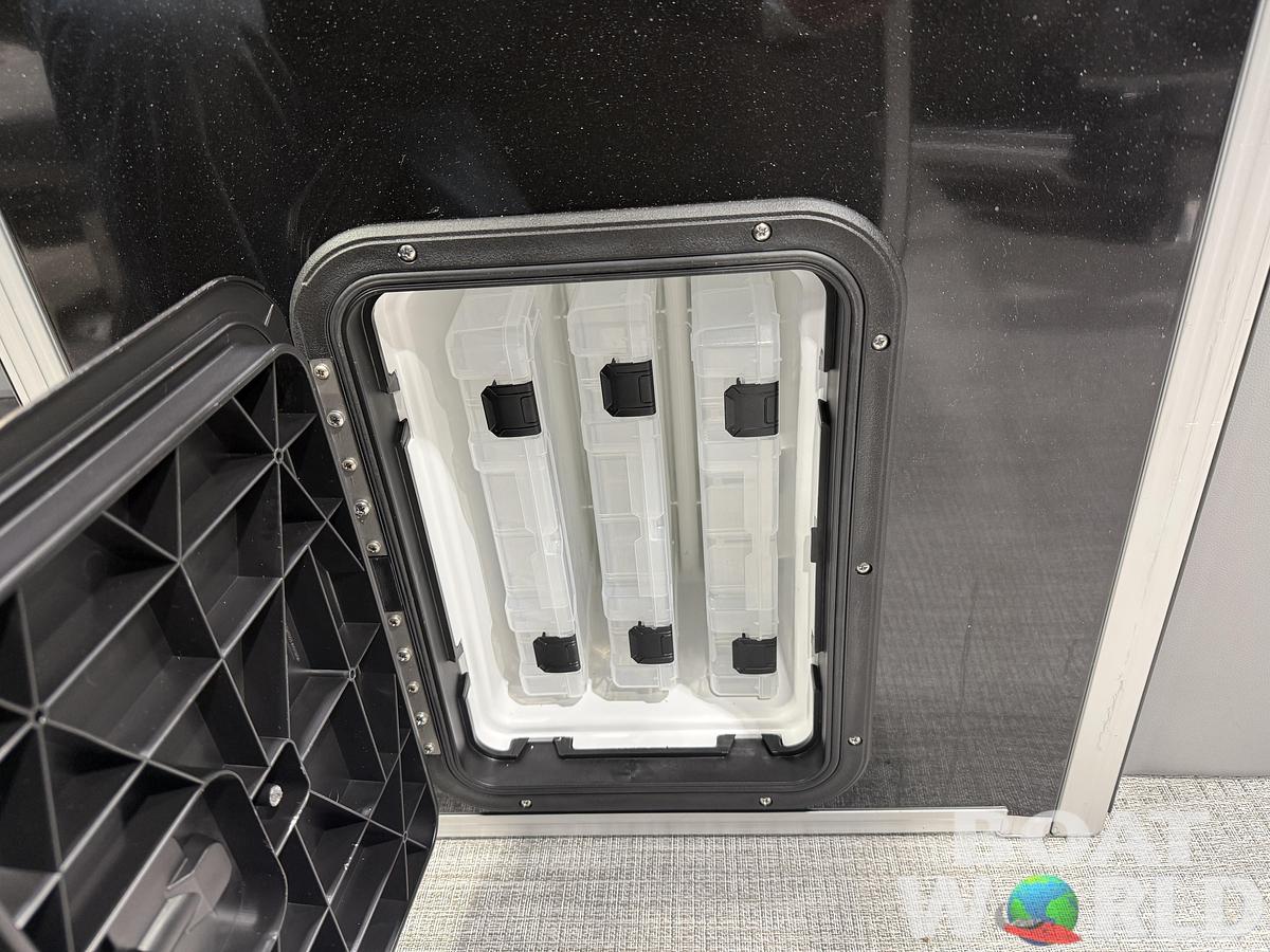 2026 Tahoe Pontoons GEOfish 2385 Rear Fish 