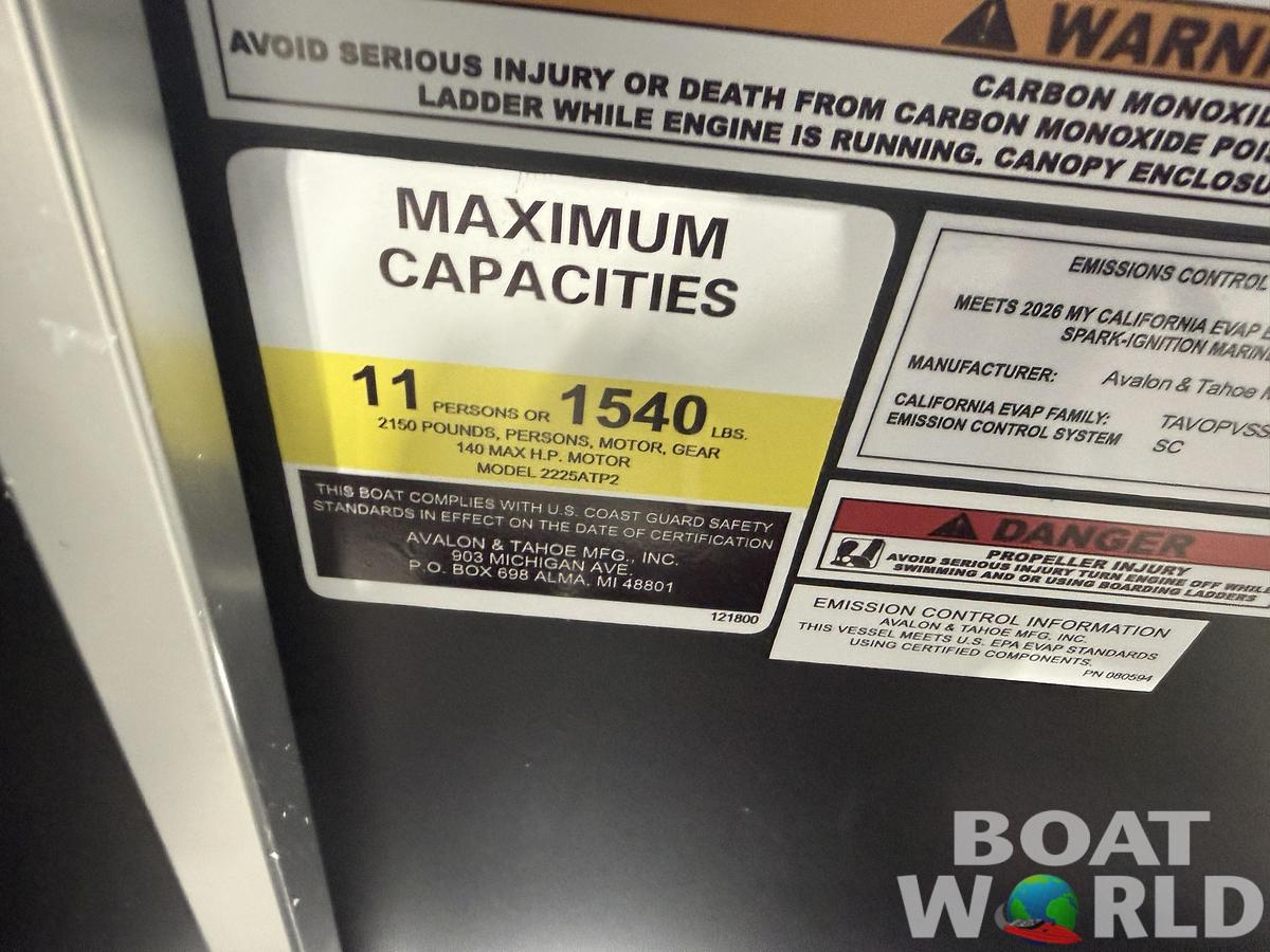 2026 Tahoe Sport VRB 2385 Swingback & 4-Stroke $34995