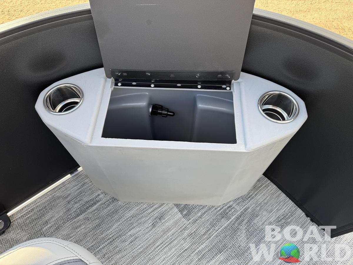 2026 Bentley Pontoons Forward Fish 220 Swingback