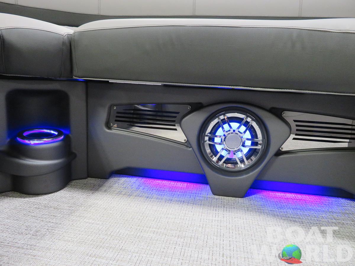 2024 Tahoe Pontoons Cascade 2385 VRL Swingback & Honda 140HP 4-Stroke EFI