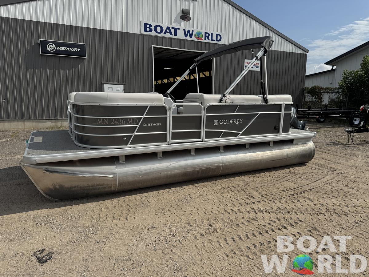 Used 2021 Sweetwater 1880 Pontoon
