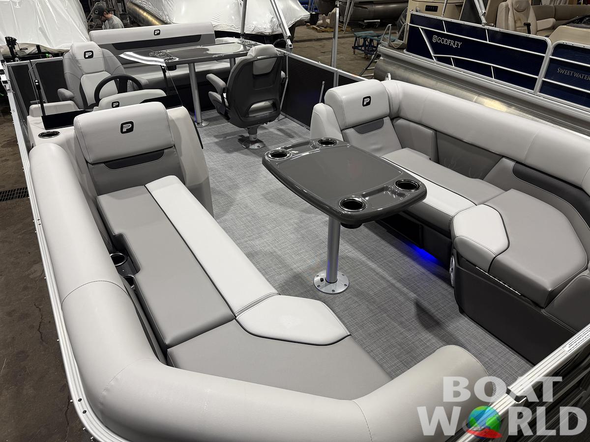 2026 Princecraft Vectra 23 RL SS Swingback Pontoon