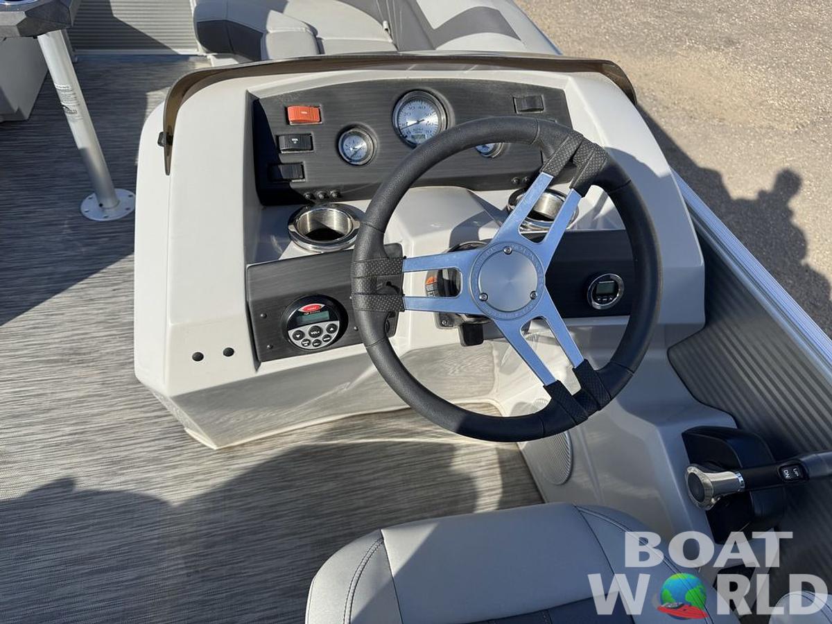 Used 2021 Bennington 22 SSRX Pontoon & 115HP Yamaha