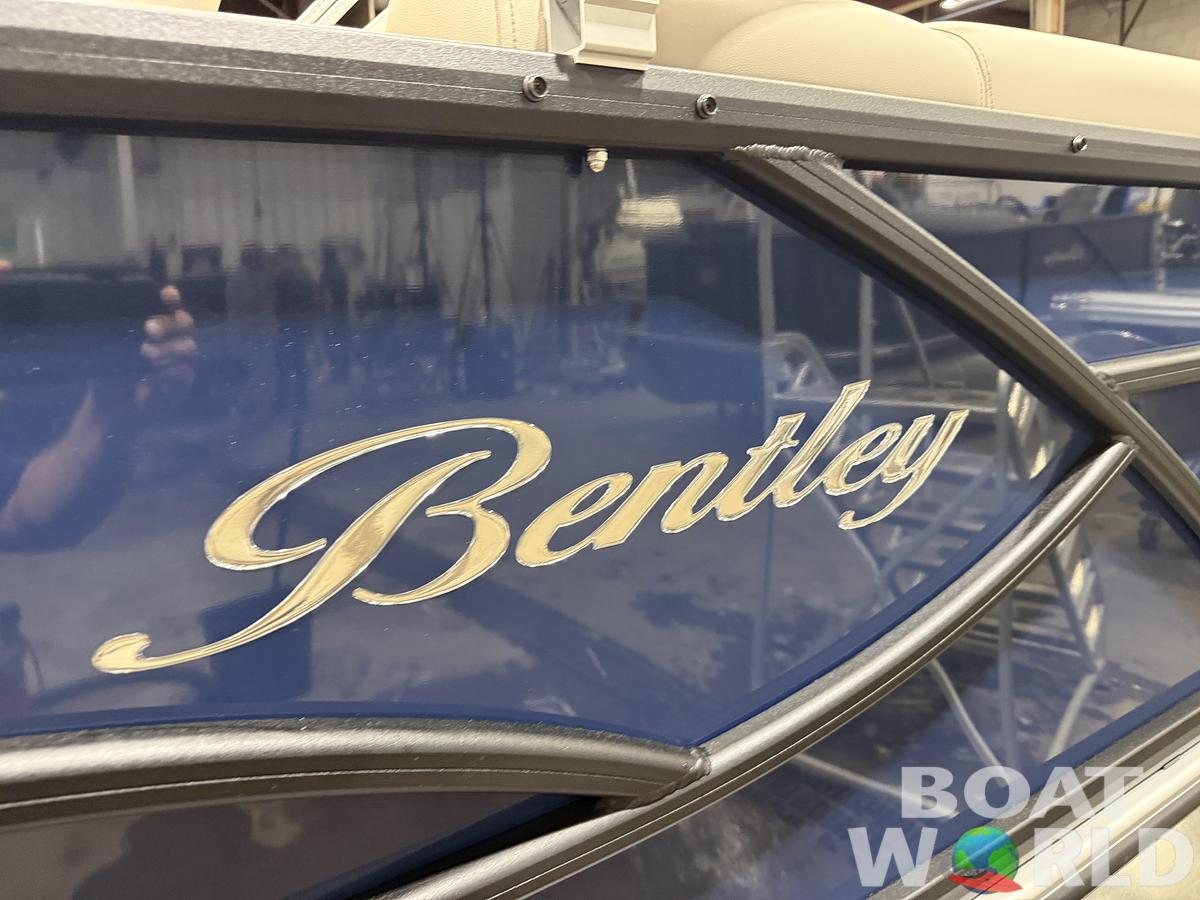 2026 Bentley Legacy 220 Navigator Quad Lounge Pontoon $36995
