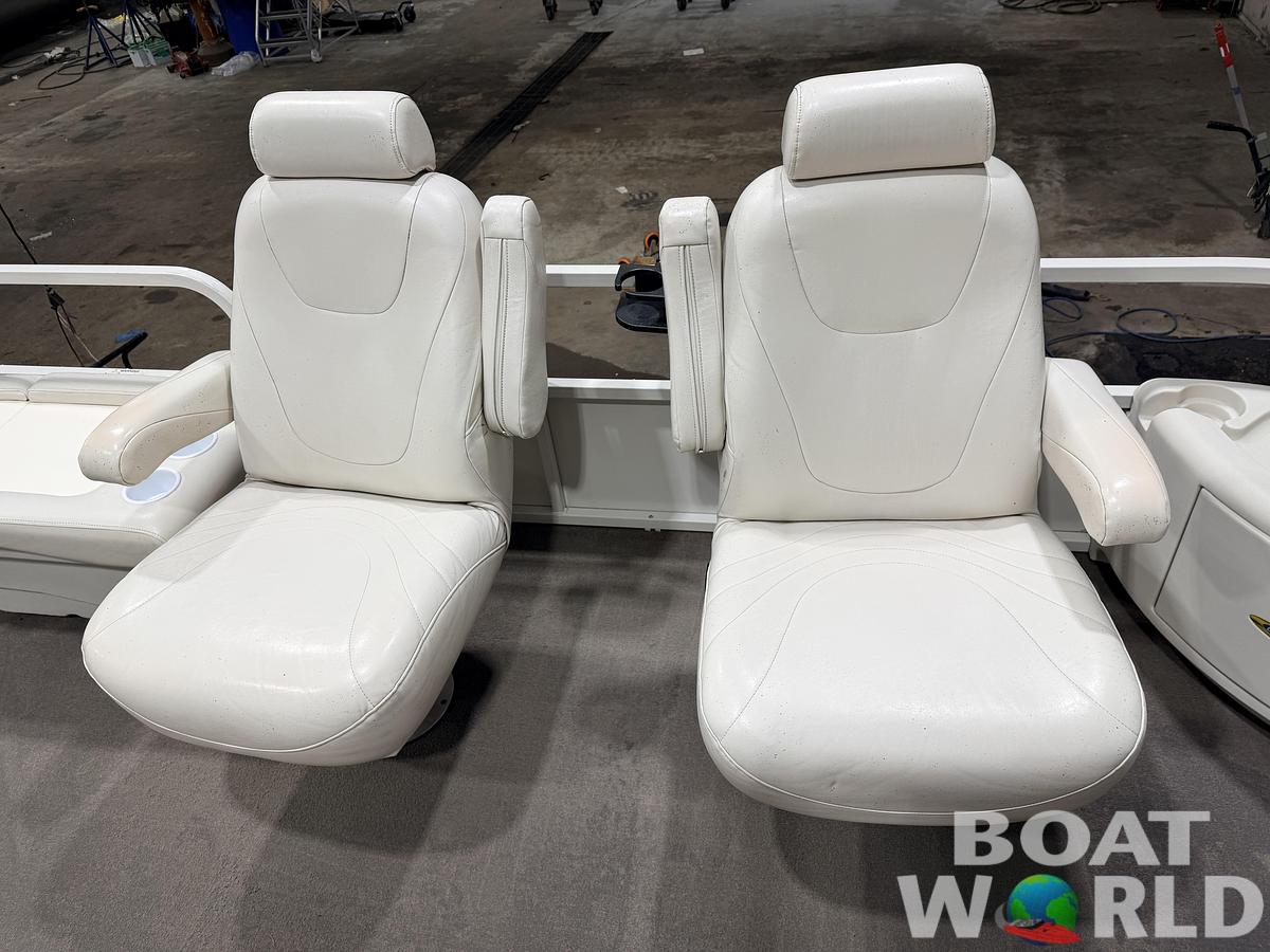 Used 2006 Crestliner 2485 Sport LX Pontoon