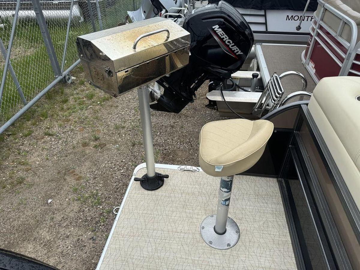 Used 2018 Misty Harbor Boats Skye SR S-2385SE Pontoon